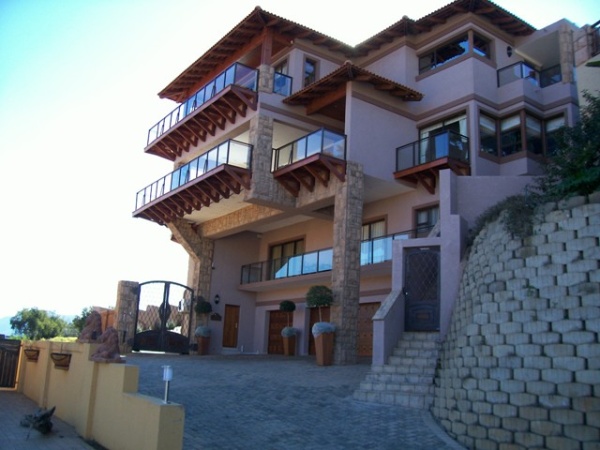 Birdwood Estate